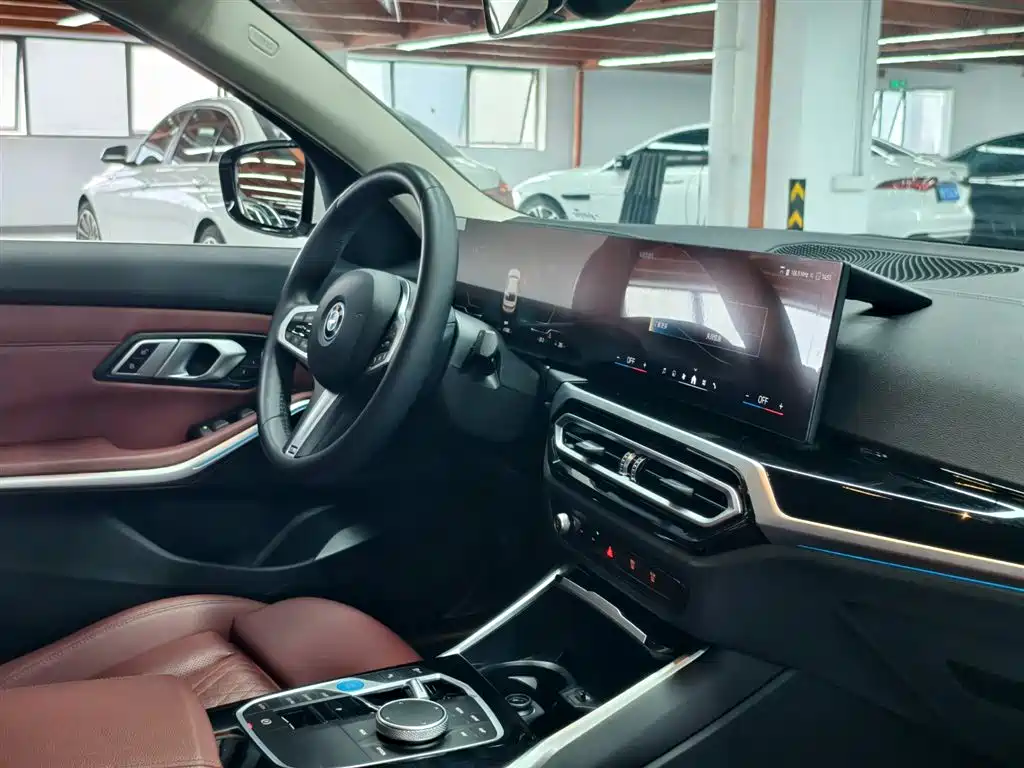 BMW i3 2022 eDrive 35 L фото 9