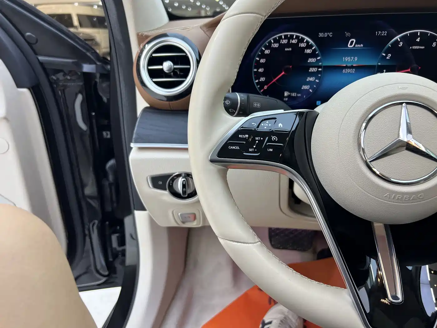 Mercedes-Benz E-Class 2022 Facelift E 300 L Luxury Style фото 12