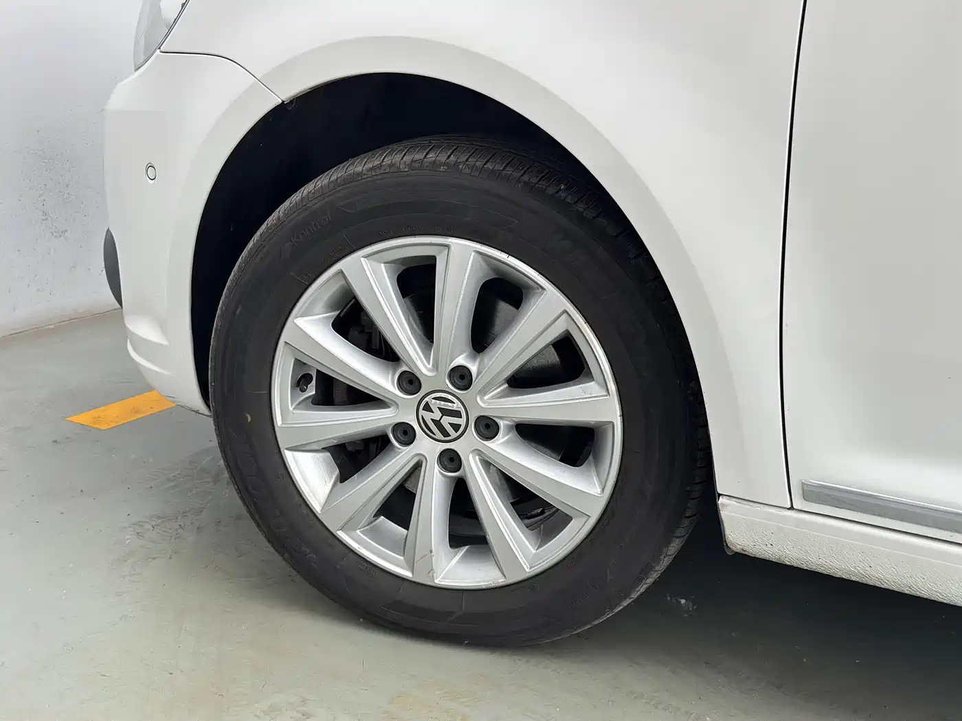 Volkswagen Touran 2015 1.4T DSG Flagship Edition 5-seater фото 40