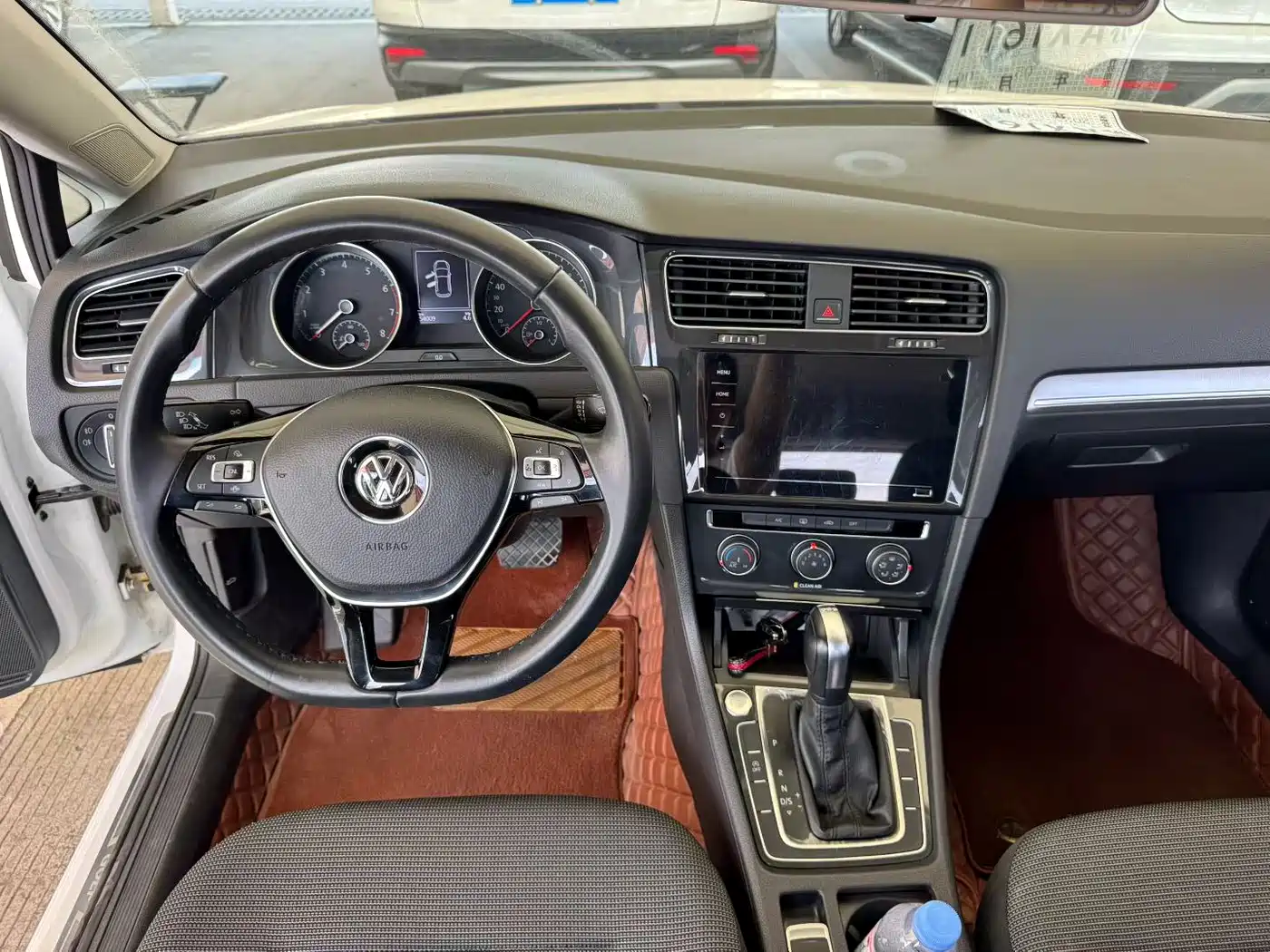 Volkswagen Golf 2020 Beloved Edition 280TSI DSG Comfort фото 5