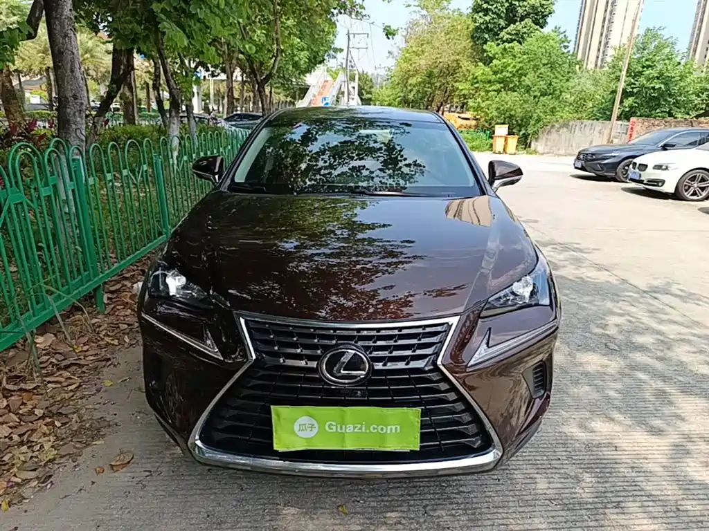 Lexus NX 2017 200 FWD Sharp Edition фото 3
