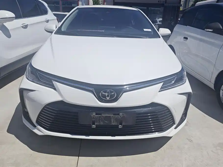 Toyota Corolla 2021 TNGA 1.5L CVT Elite Edition фото 2