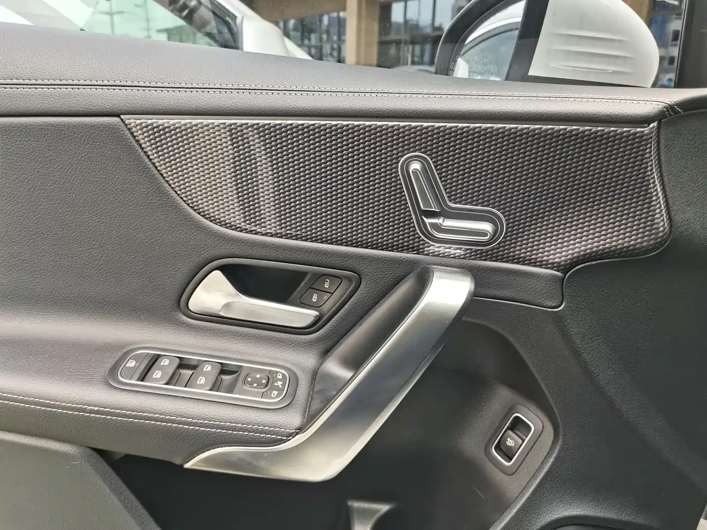 Mercedes-Benz A-Class 2022 A 200 L Sport Sedan Dynamic фото 9