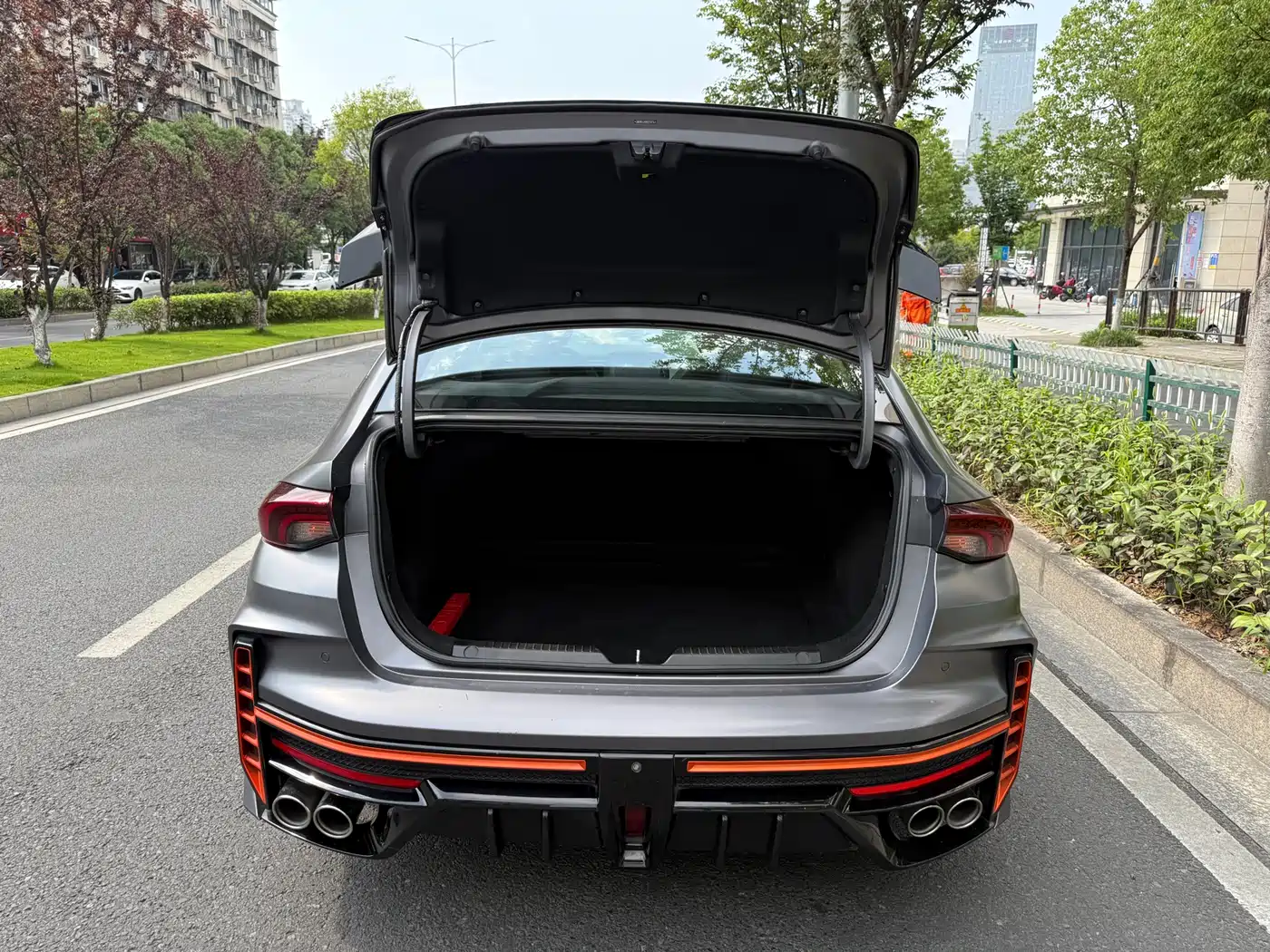 GAC Trumpchi Trumpchi Emkoo 2022 270T DCT J16 R-style Track Edition фото 7