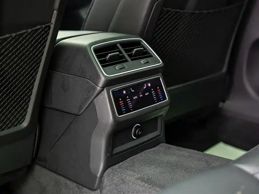 Audi A6L 2021 45 TFSI Exclusive Elegance фото 17