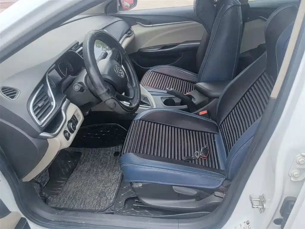 Buick Excelle 2015 15N Automatic Elite фото 15