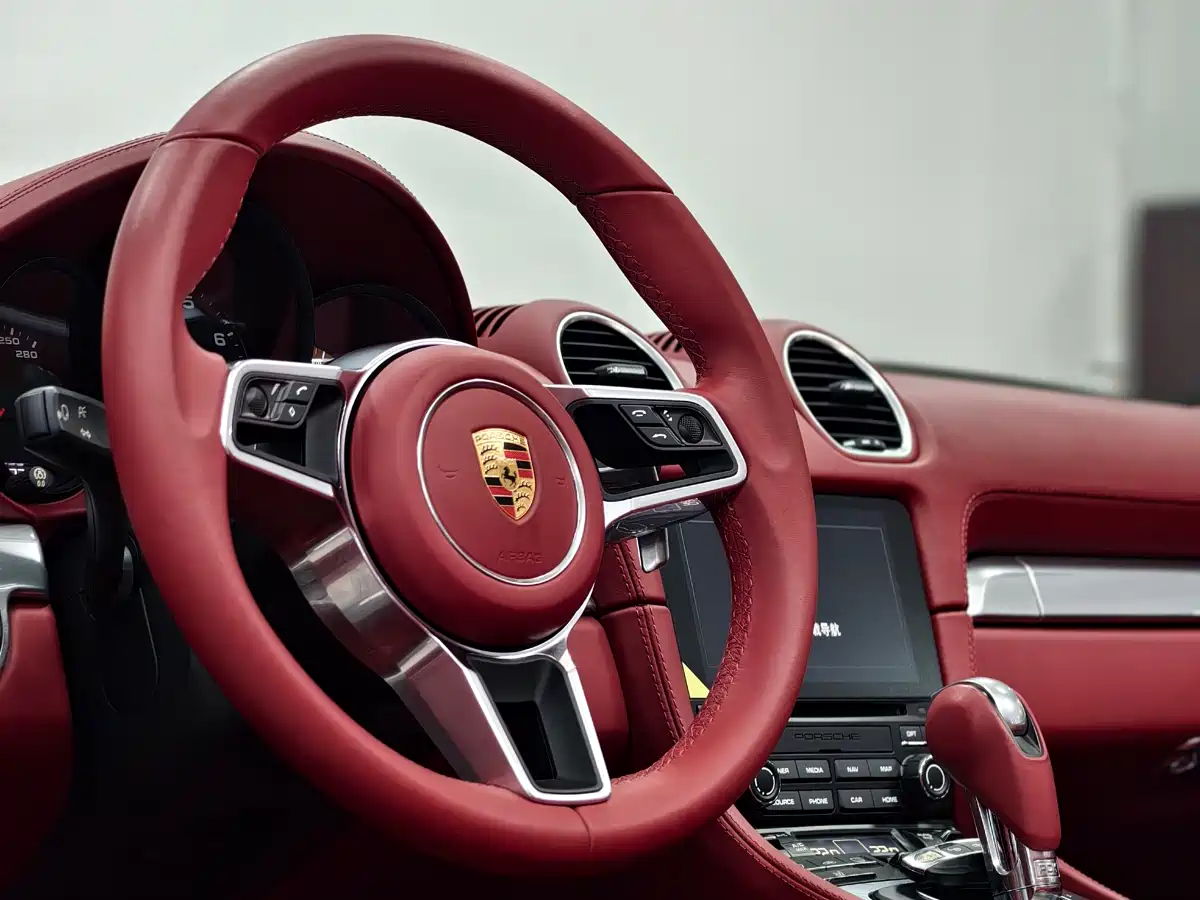 Porsche 718 2016 Boxster 2.0T фото 12