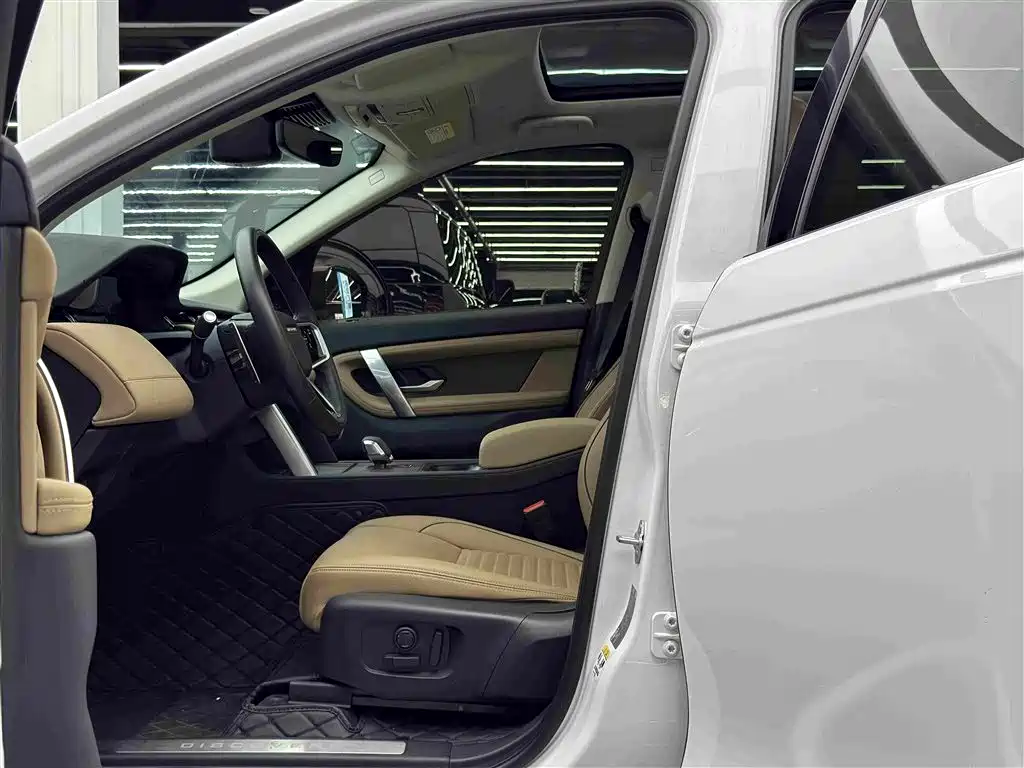 صورة 8 - Land Rover Discovery Sport