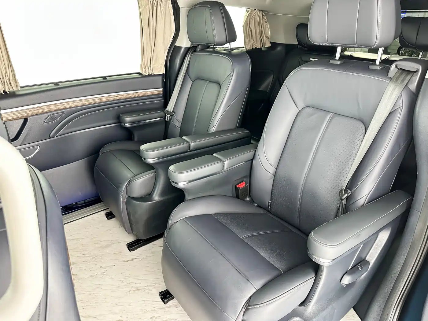 GAC Trumpchi Trumpchi M8 2021 Leading Show Series 390T Prestige Edition фото 9