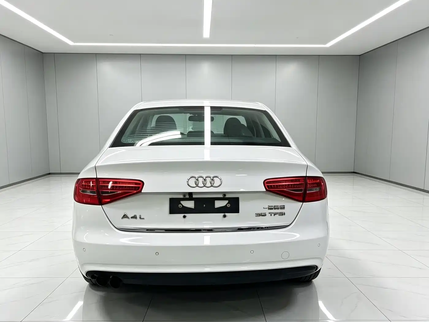 Audi A4L 2013 35 TFSI Automatic Standard фото 9