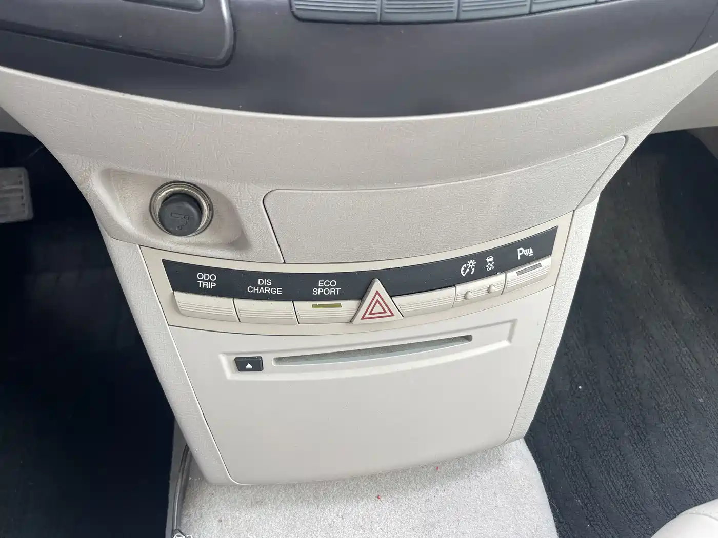 BYD e6