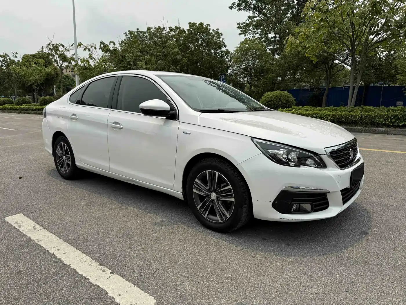 Peugeot 308 2016 230THP Automatic Luxury фото 3