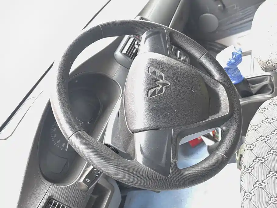 Wuling Motors Wuling Rongguang 2019 2017 1.5L Extended Basic