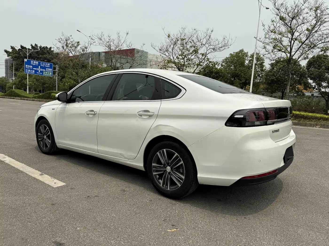Peugeot 308 2016 230THP Automatic Luxury фото 9
