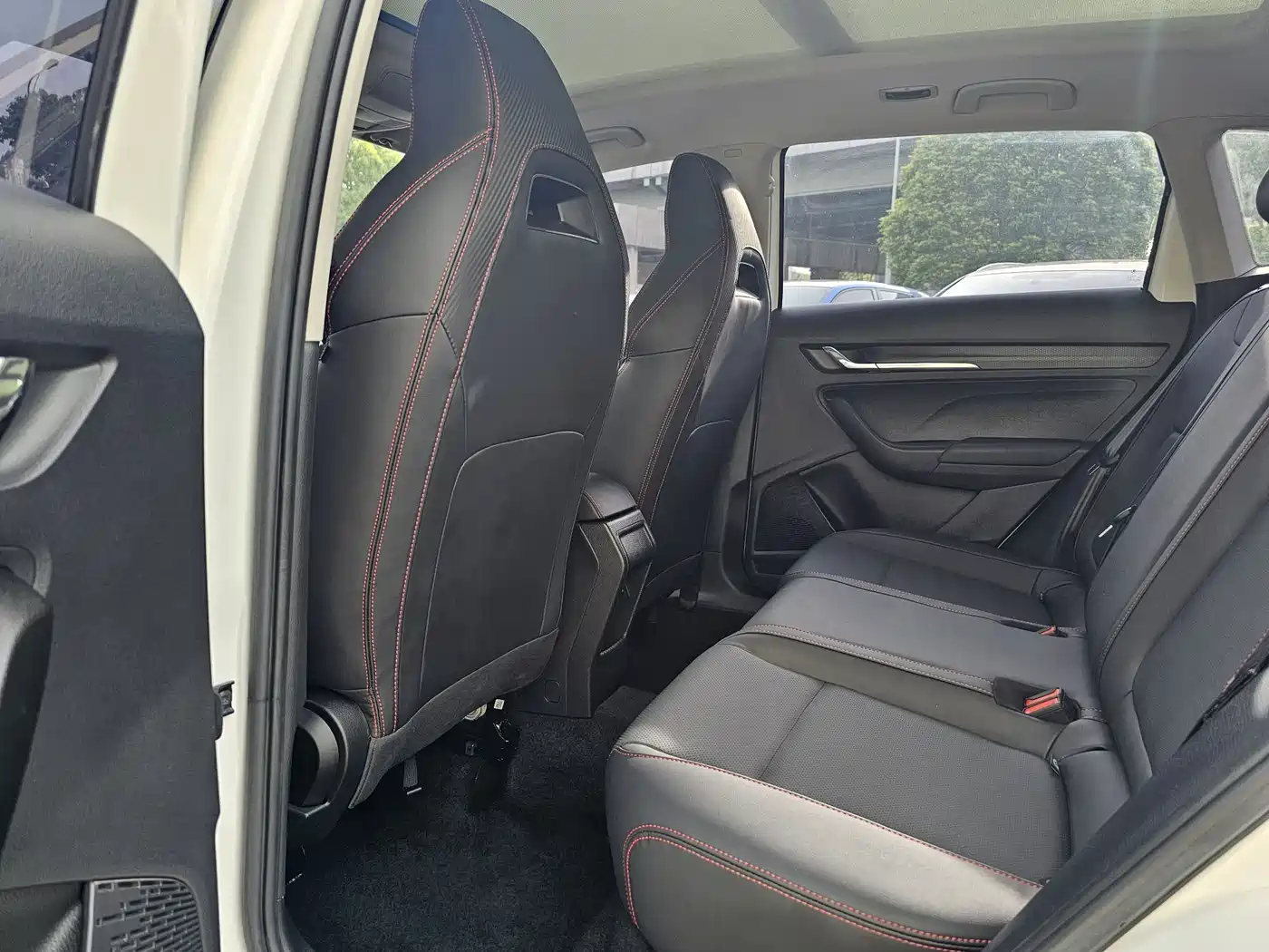Škoda Kamiq 2021 GT TSI230 DSG Flagship Edition фото 5