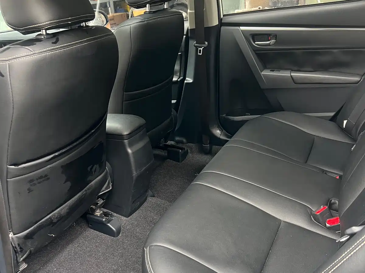 Toyota Levin 2016 1.6G CVT Elite Edition фото 9