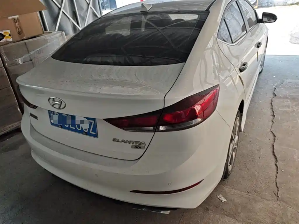 Hyundai Elantra 2016 Model 1.6L Automatic Smart Elite фото 10