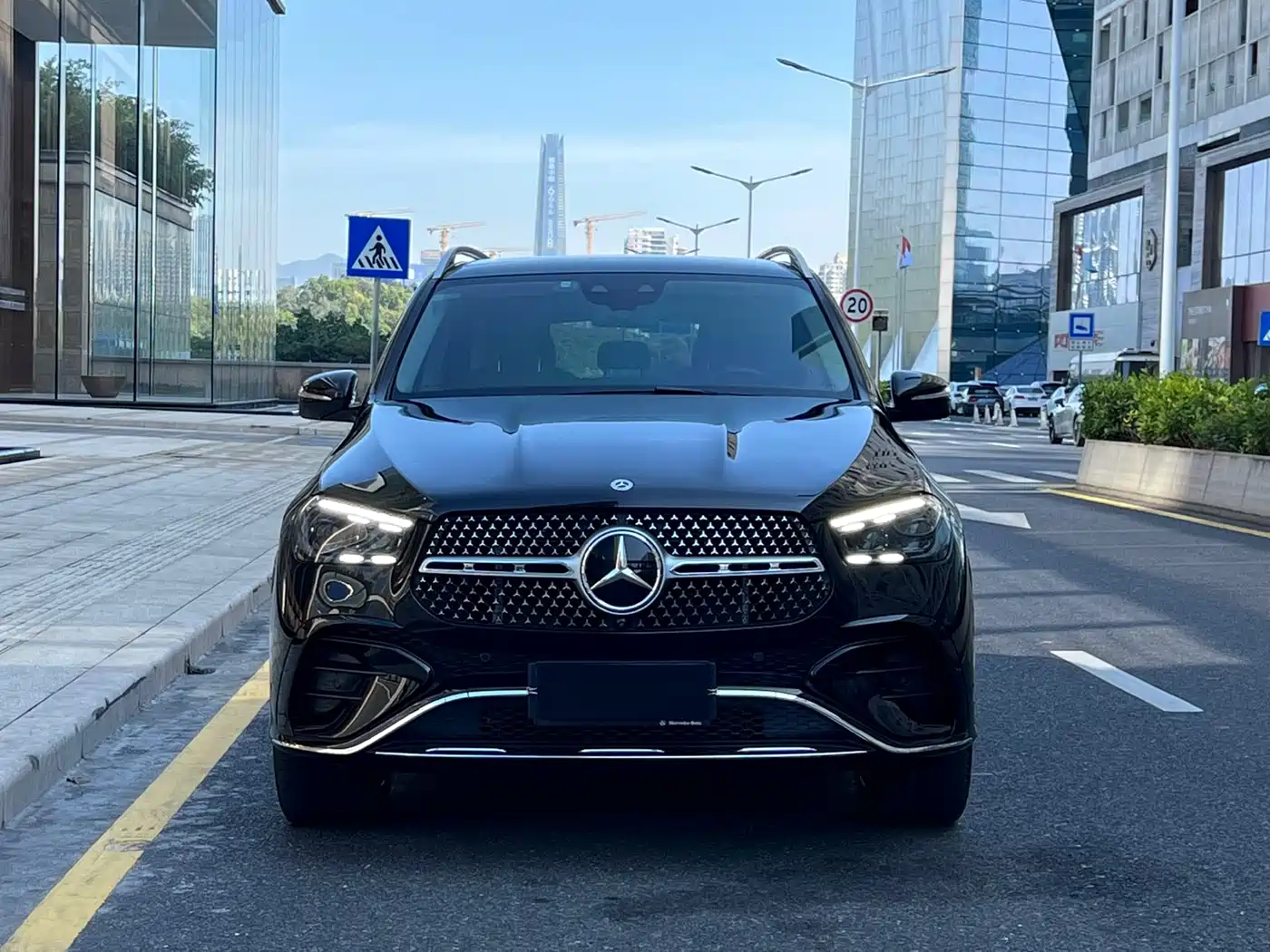 Mercedes-Benz GLE 2024 GLE 450 4MATIC Luxury фото 2