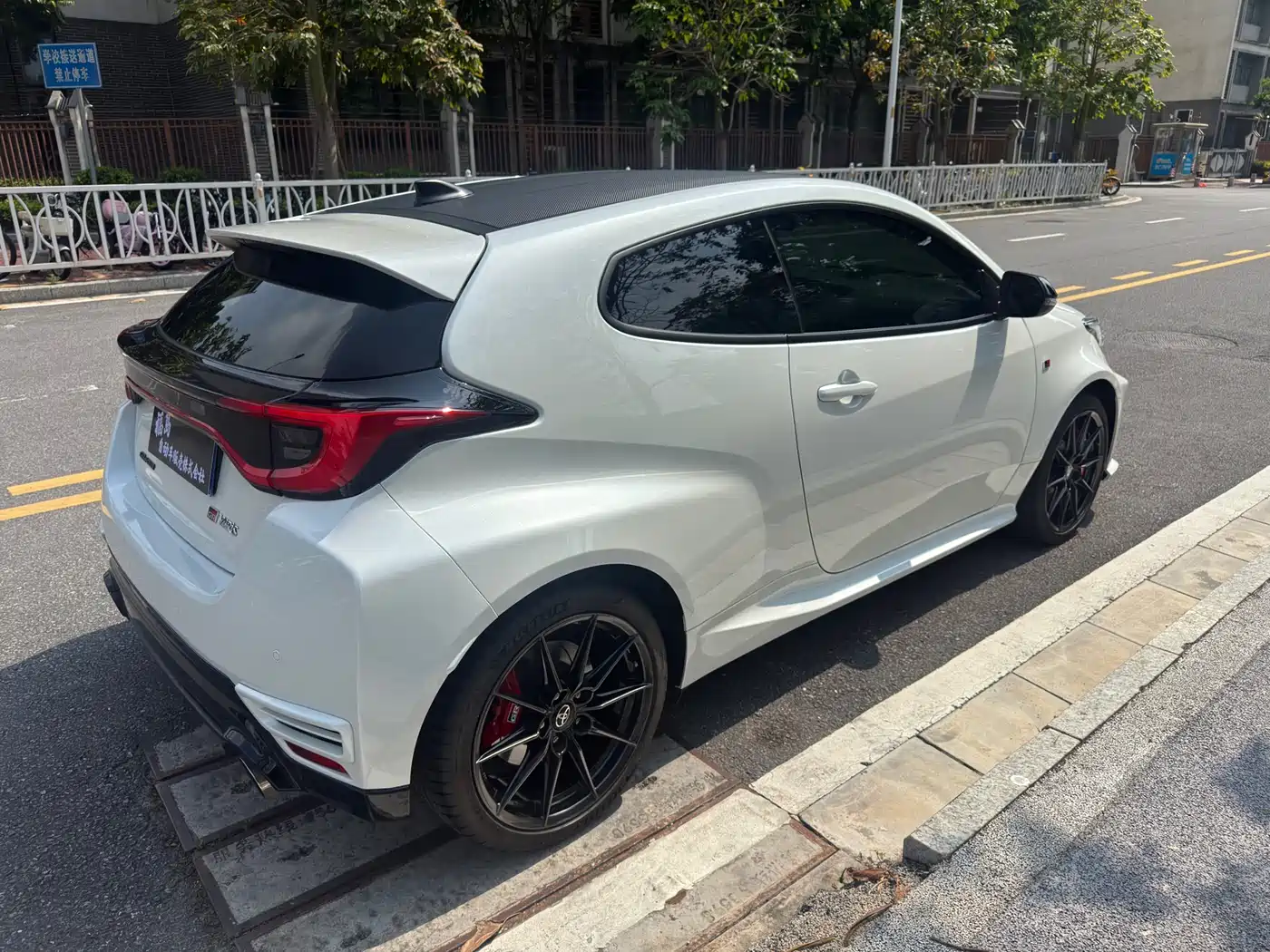 Toyota GR YARIS фото 6