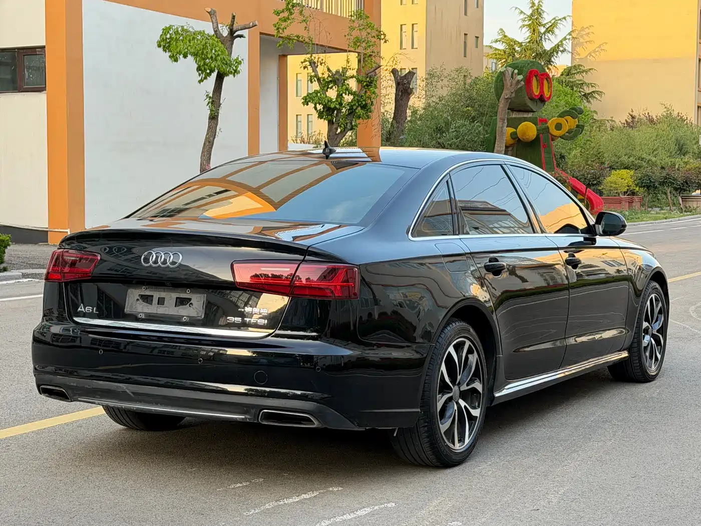 Audi A6L 2018 30th Anniversary 35 TFSI Fashion фото 6