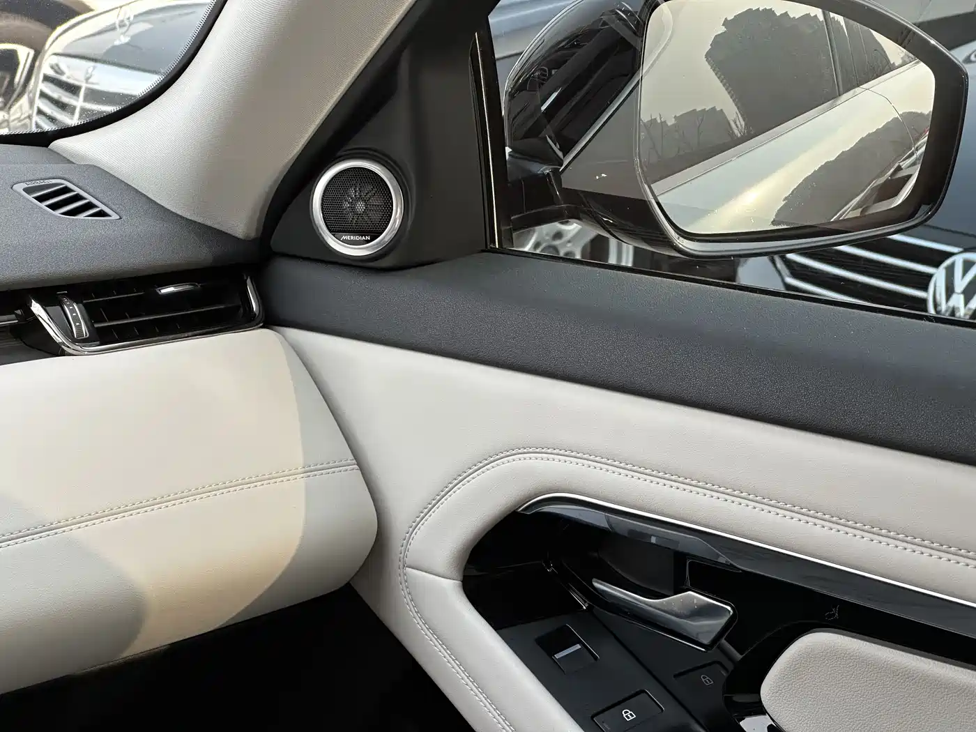 LAND ROVER RANGE ROVER AURORA