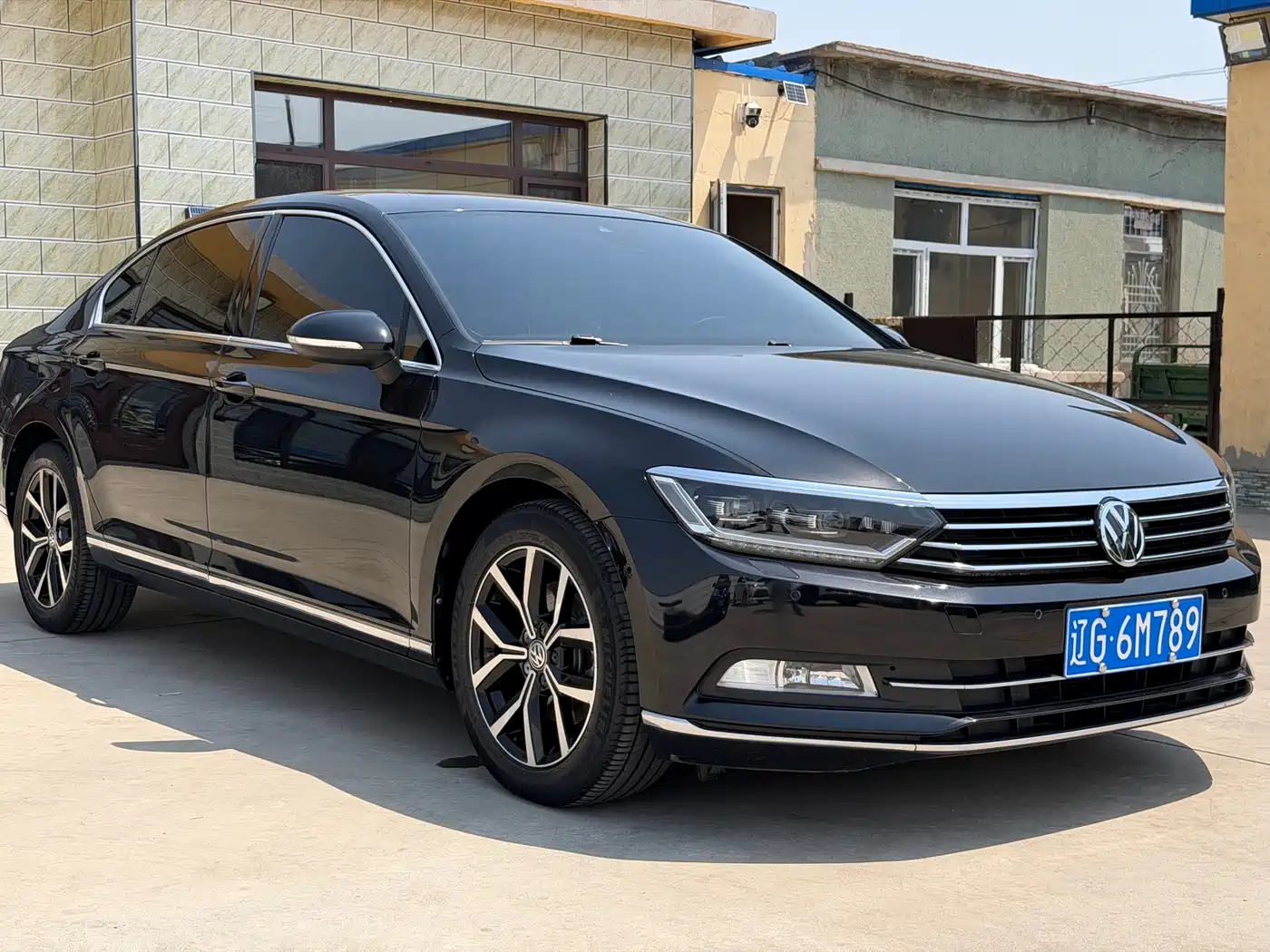 Volkswagen Magotan 2017 330TSI DSG Premium фото 3