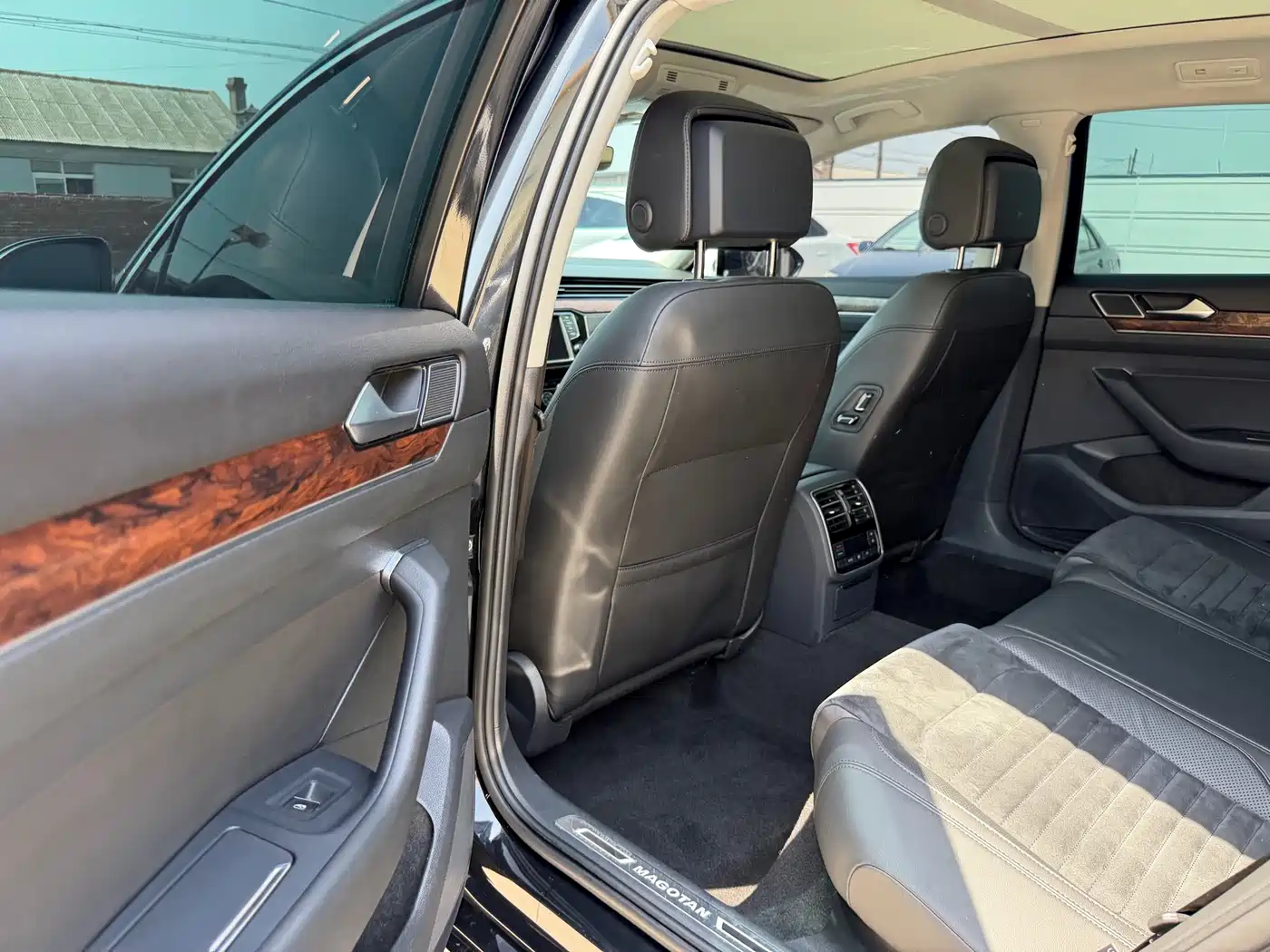 Volkswagen Magotan 2017 330TSI DSG Premium фото 13