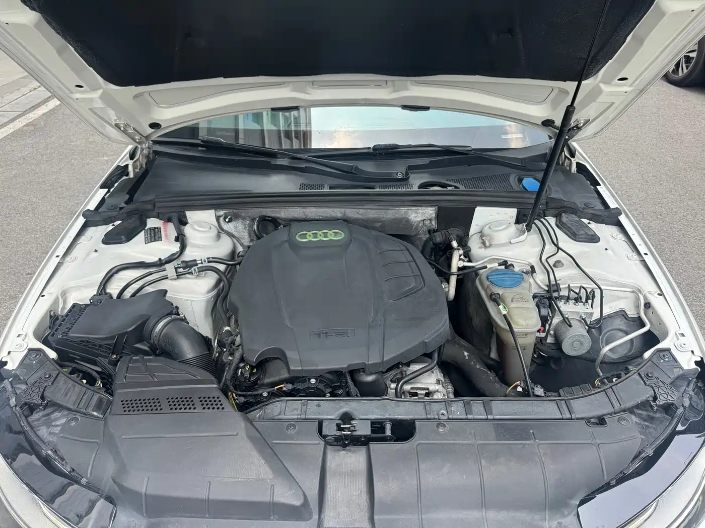 Audi A4L 2015 35 TFSI Auto Standard фото 9