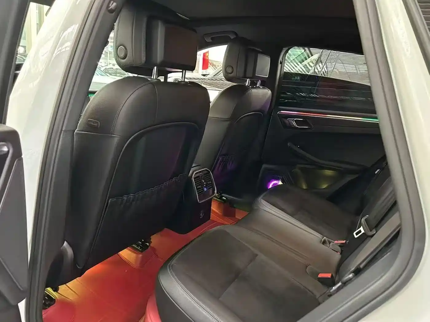 Porsche Macan 2017 Macan 2.0T фото 9