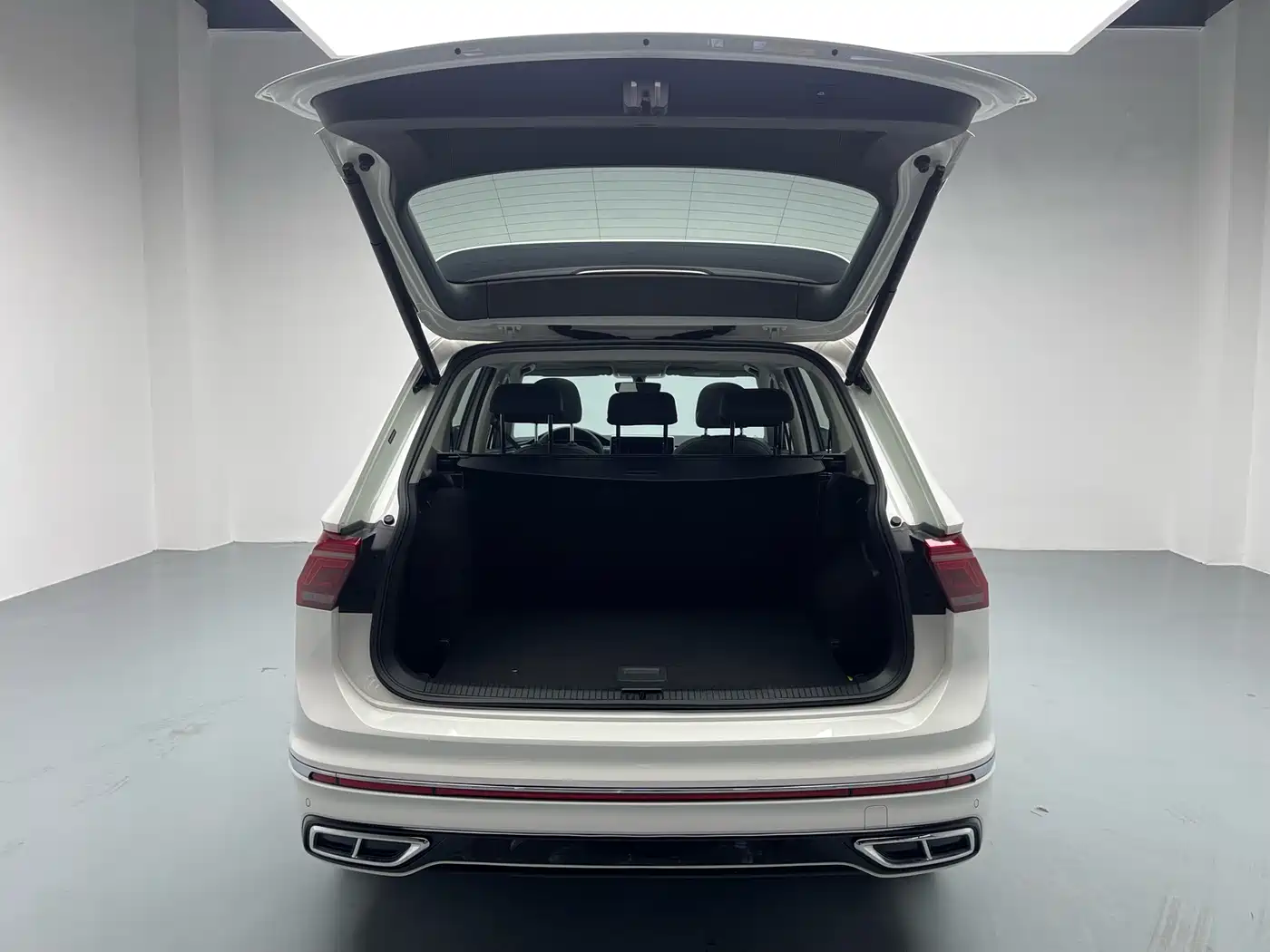 Volkswagen Tiguan L PHEV 2022 430PHEV Plug-in Hybrid Premium фото 15