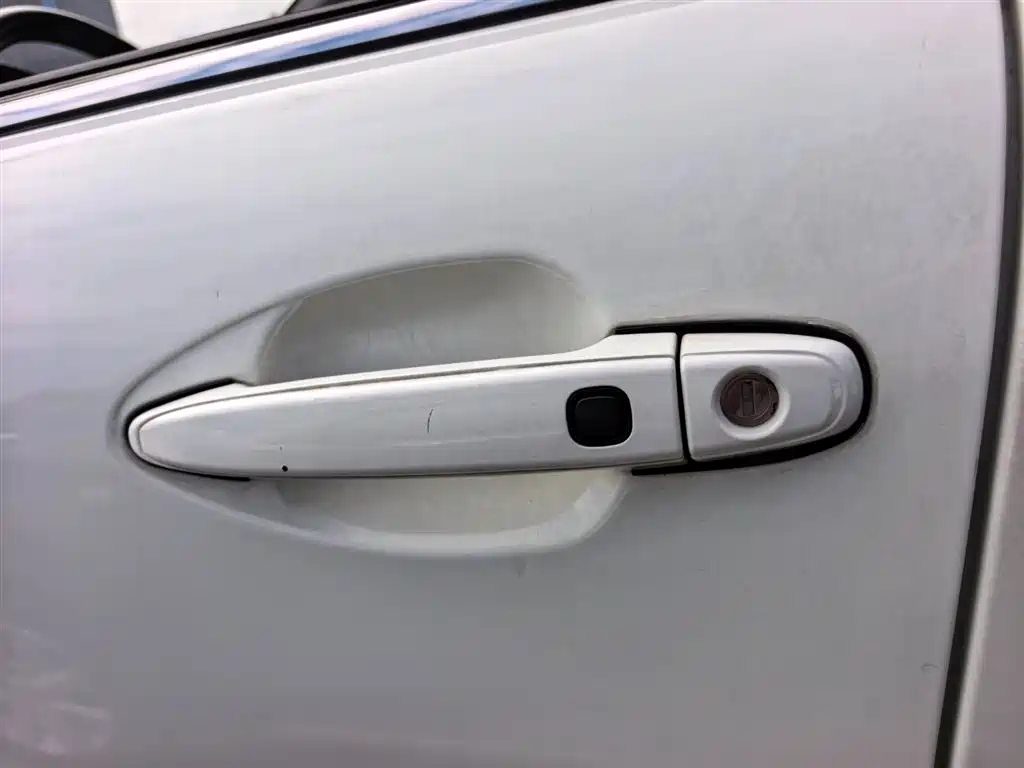 BYD S7 2015 2.0T Upgrade Automatic Premium фото 7