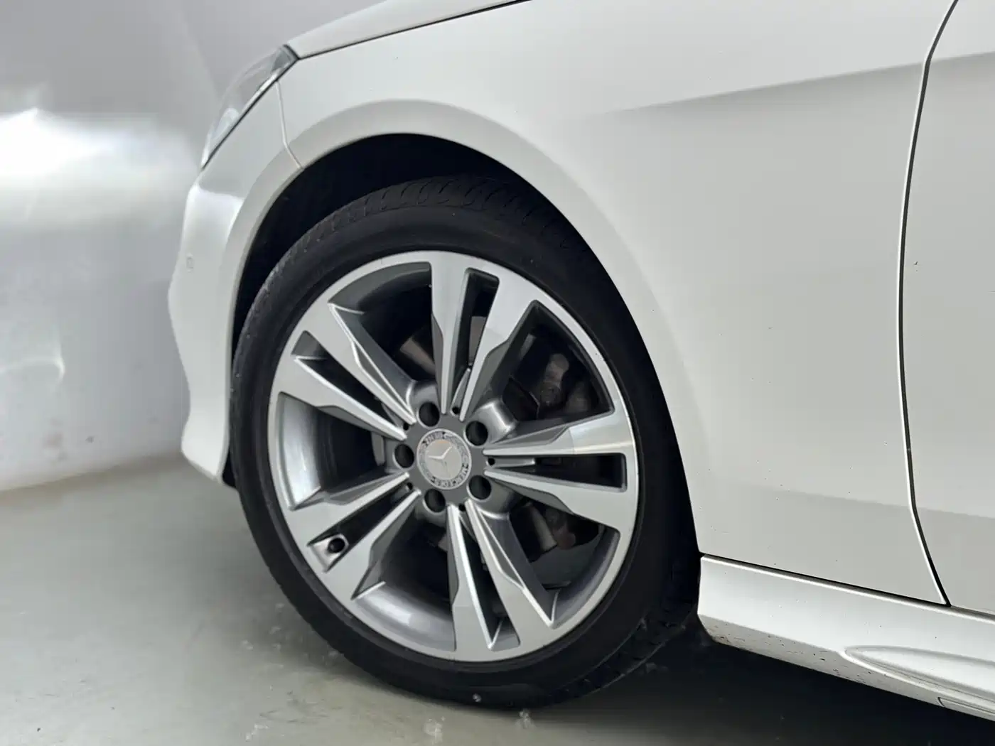Mercedes-Benz E-Class 2015 Facelift E 260 L Sport фото 46