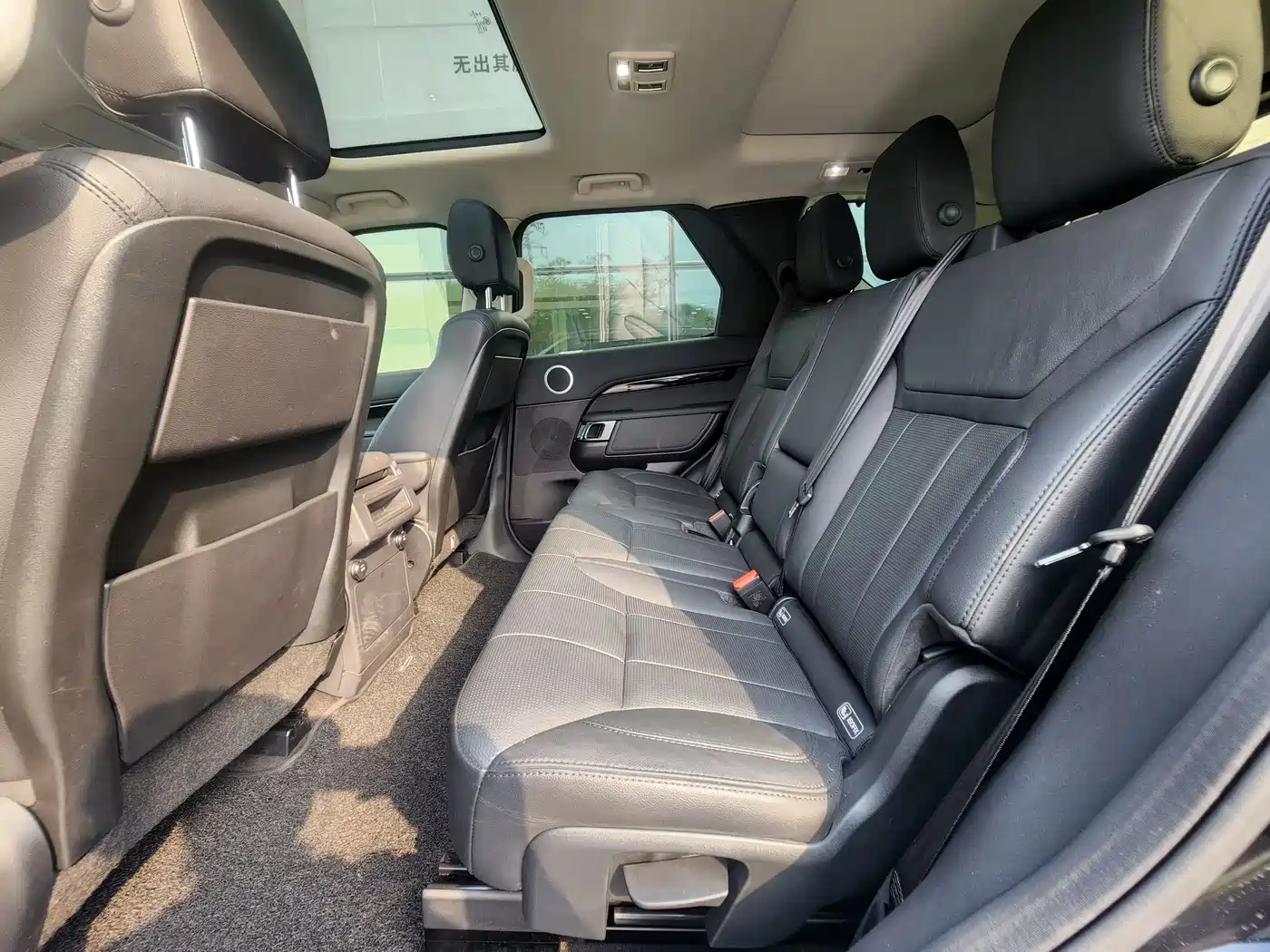 Land Rover Discovery 2017 3.0 SC V6 SE фото 6
