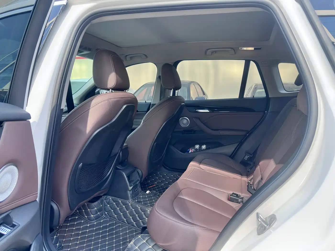 BMW X1 2022 sDrive20Li Fashion фото 9
