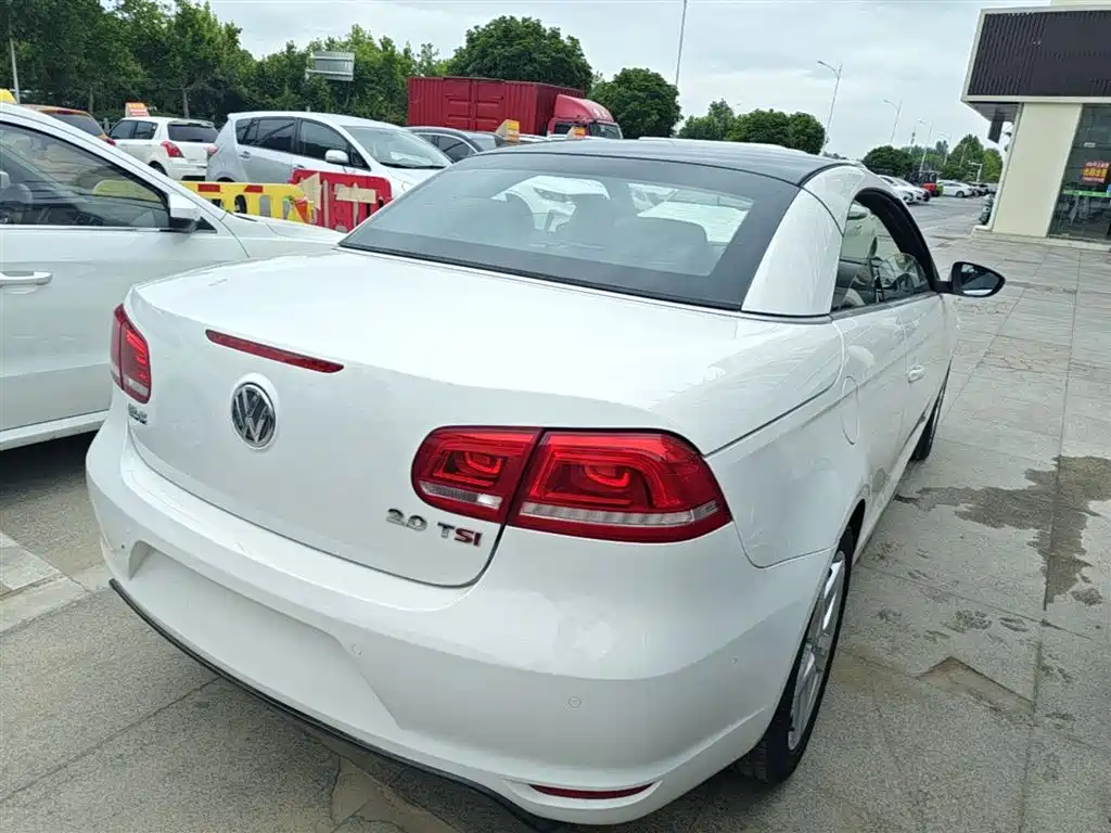 Volkswagen Eos 2011 Model 2.0TSI фото 5