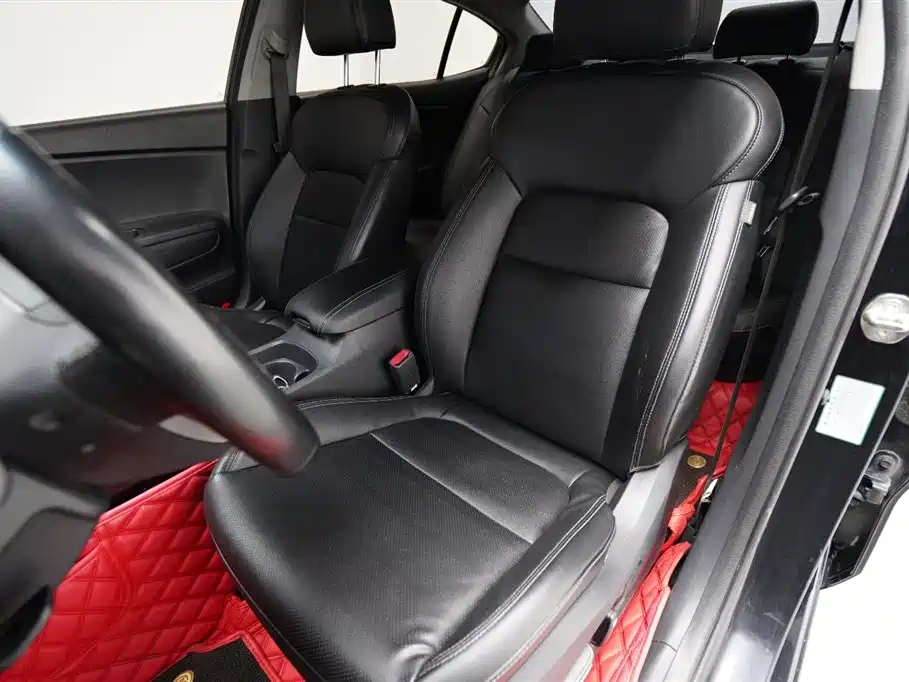 Kia K4 2014 1.8L Automatic DLX фото 4