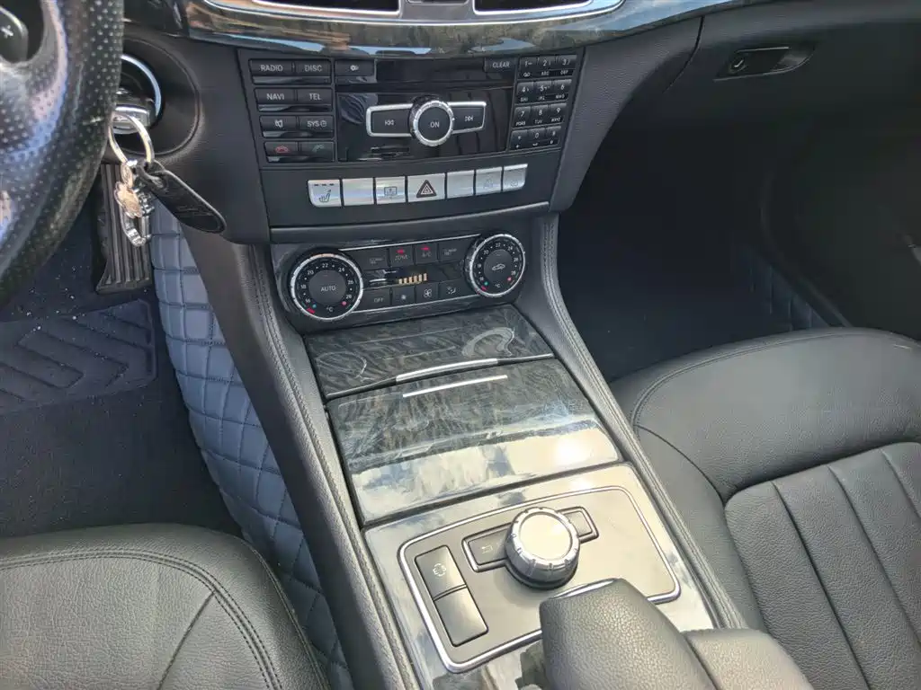 Mercedes-Benz CLS 2012 CLS 300 CGI фото 15