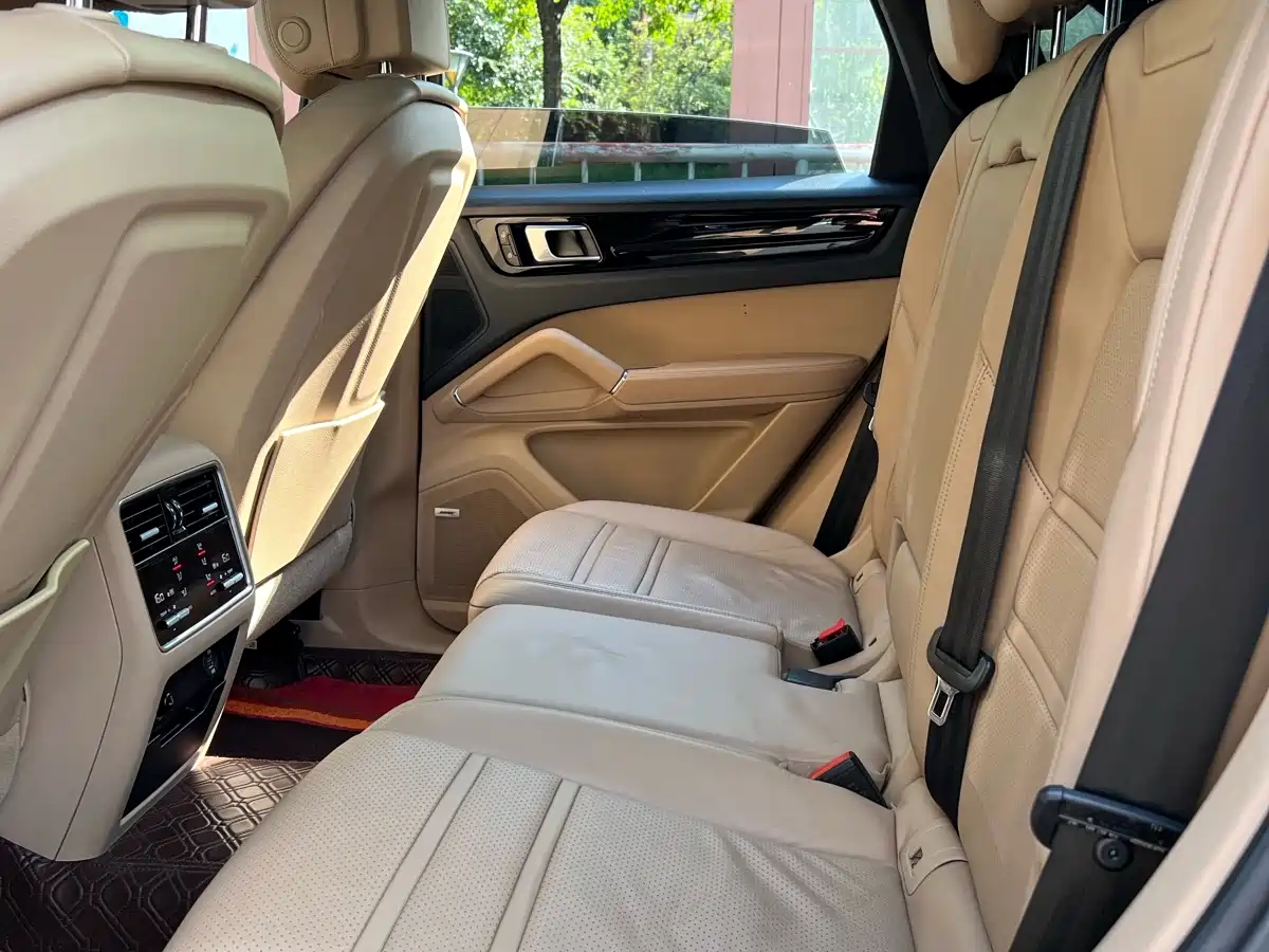 PORSCHE CAYENNE NEW ENERGY