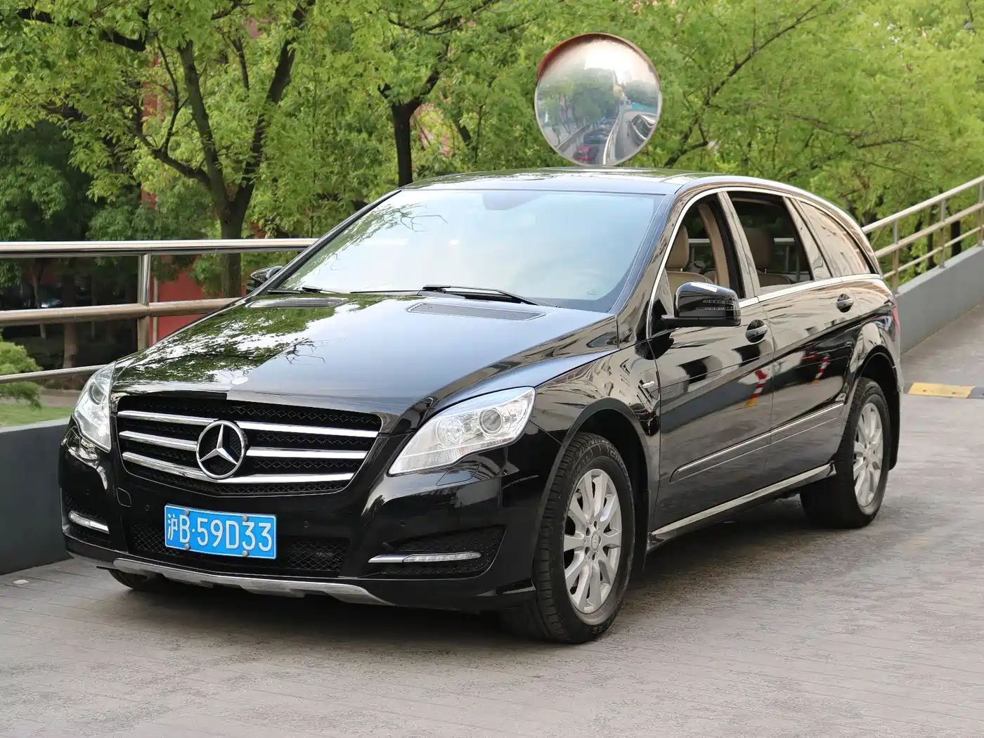 Mercedes-Benz R-Class 2017 R 320 4MATIC Business Collector's Edition