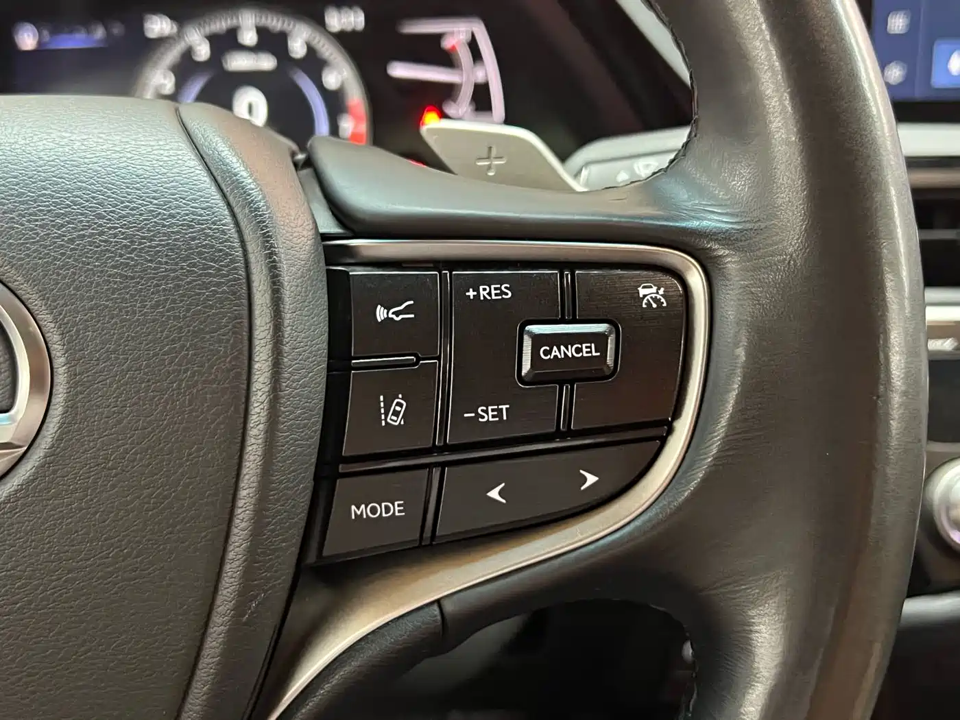 Lexus ES 2022 260 Excellence Edition фото 22