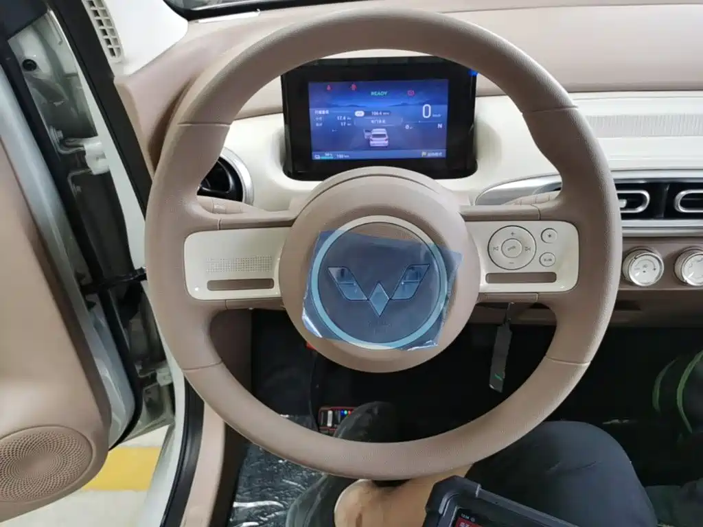 Wuling Motors Hongguang MINIEV 2026 2025 4-Door Advanced