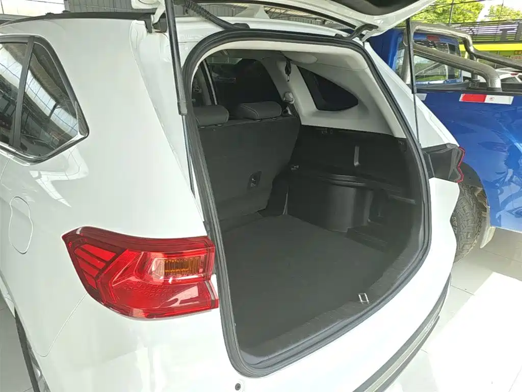 Haval M6 2021 PLUS 1.5T DCT Elite Smart Connect фото 19