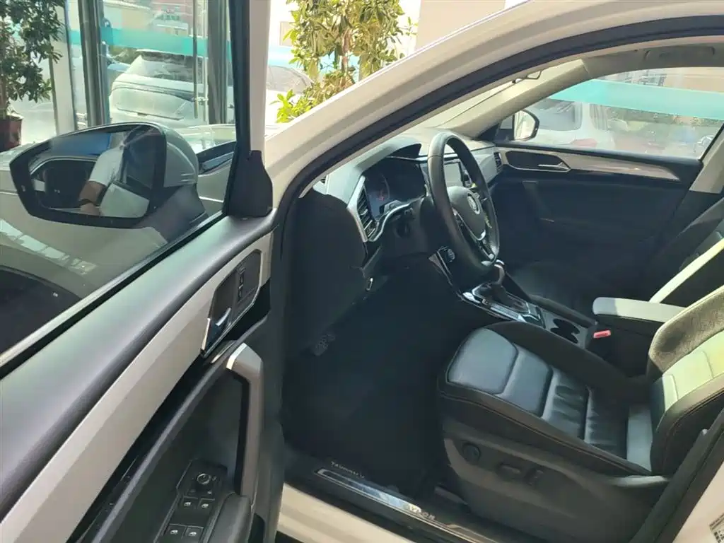Volkswagen Tayron 2019 Expedition 280TSI 2WD Luxury (China VI) фото 16