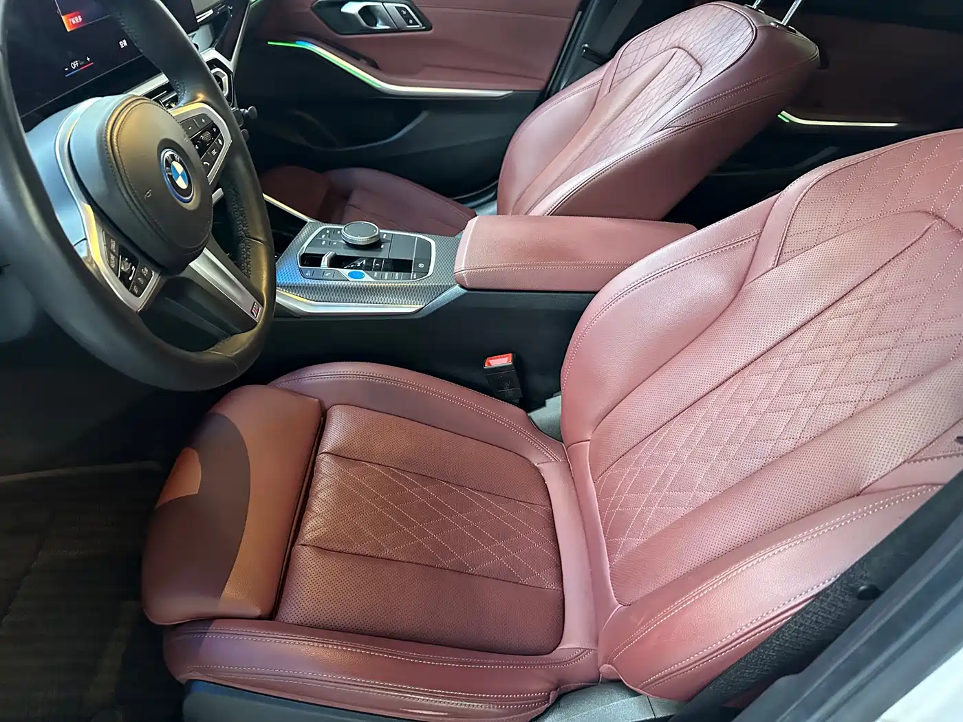 BMW i3 2023 eDrive 40 L Shadow Night Sport Package фото 4