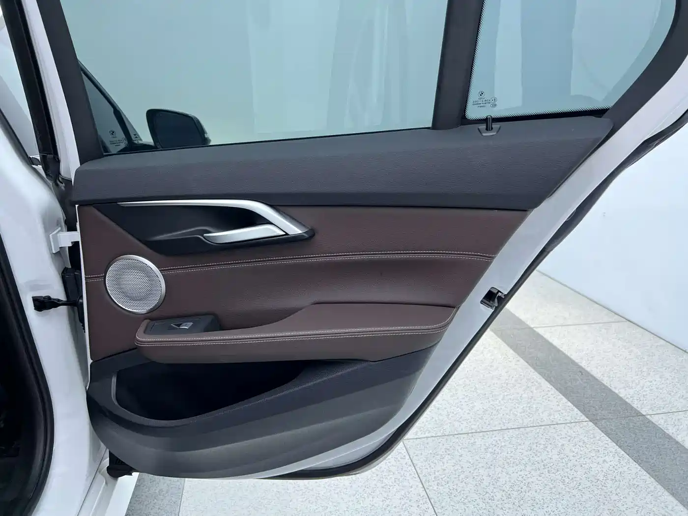 BMW 1 Series 2022 120i M Sport Shadow Edition фото 18