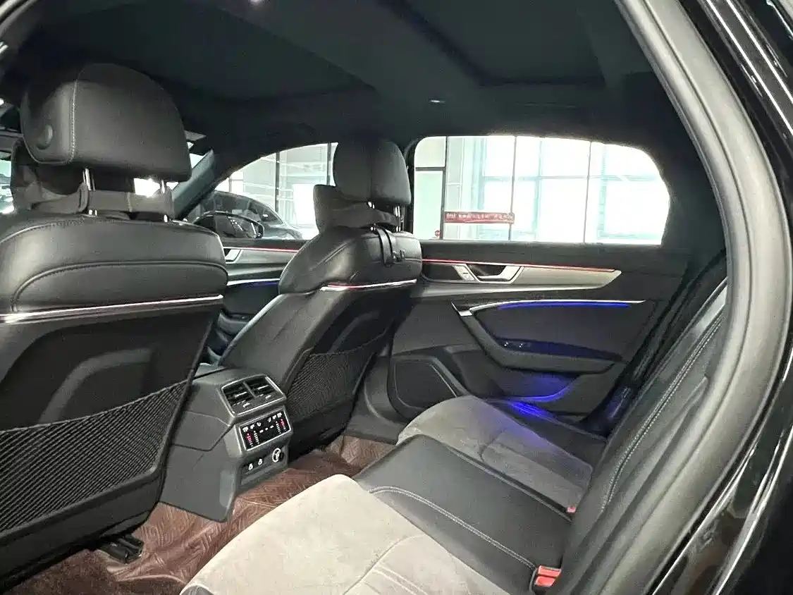 Audi A6L 2024 45 TFSI Premium Dynamic фото 8