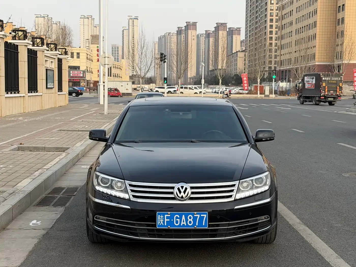 Volkswagen Phaeton 2015 Model 3.0L Exclusive Edition фото 2