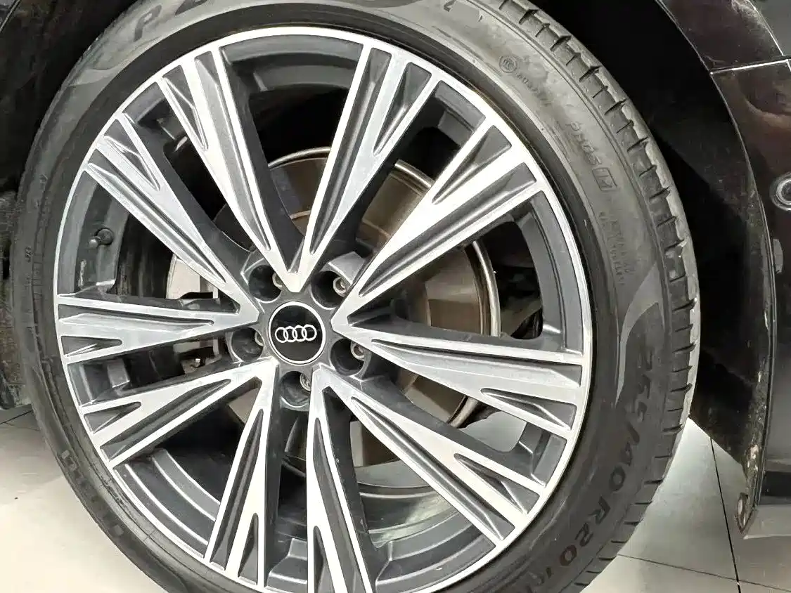 Audi A6L 2024 45 TFSI Premium Dynamic фото 13