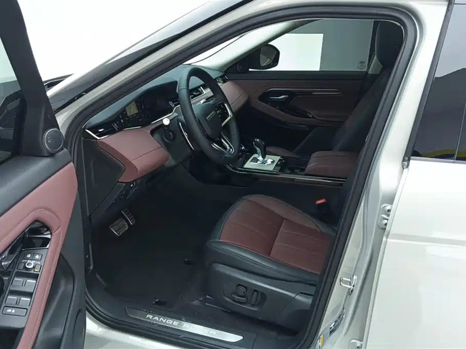 Land Rover Range Rover Evoque 2022 Facelift Range Rover Evoque L 249PS R-Dynamic Luxury фото 9