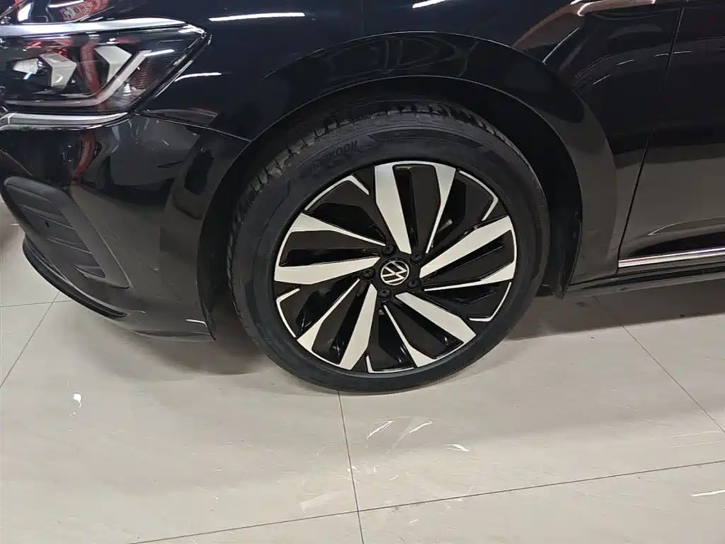Volkswagen Passat 2024 380TSI Dragon Soaring Edition фото 23